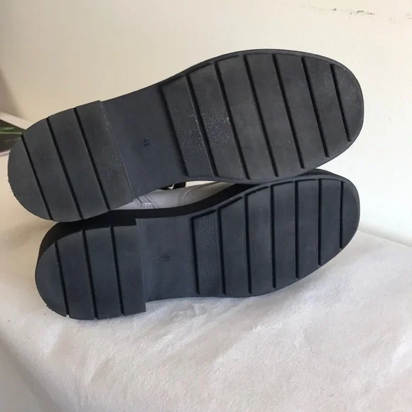 H&M Sz 41 combat boots white vegan leather black chunky sole black lace side zip - Picture 7 of 8